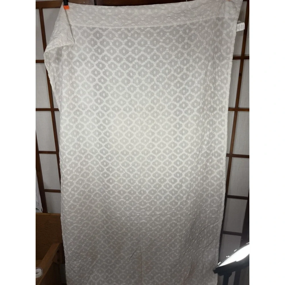 Pottery Barn White Argyle 100% Cotton 44
